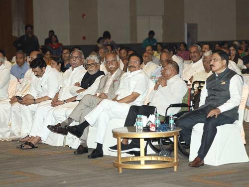 Shri YS Chowdary at Medeciti CME Programme