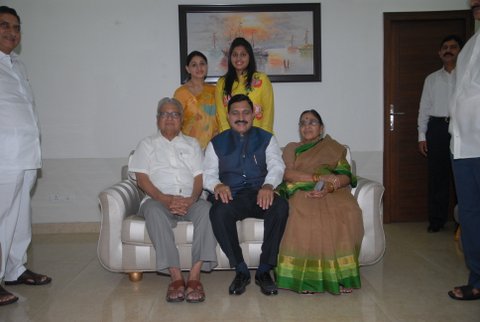 Shri Y S Chowdary with Family