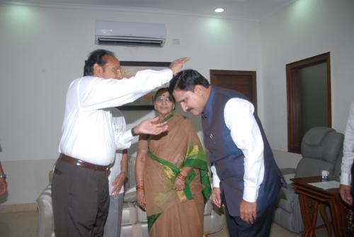 Shri Y S Chowdary with Family